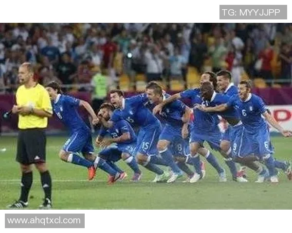 西安街舞队整体压制现象解析与发展趋势探讨 西安街舞队整体压制现象解析与发展趋势探讨